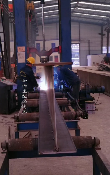 甘肃永登钢结构厂H型钢组立机